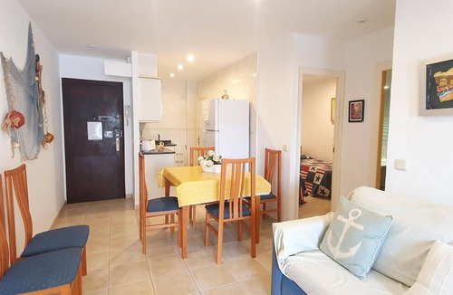 L'Estartit Apartment | Rocamaura I-C-2-2 Holidays with view to the Medas islands pool wifi