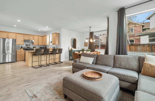 Old Farm District House | Rocca Way Getaway! Fam-Friendly - Private Hot-tub