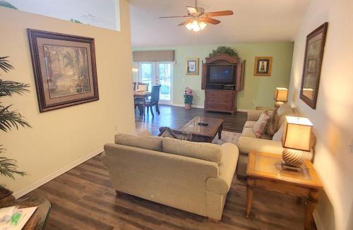 Bay Lake House | Rocco's Retreat