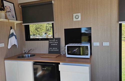 Myrtle Creek House | Roccos Retreat by Tiny Away