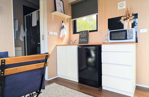 Myrtle Creek House | Roccos Retreat by Tiny Away