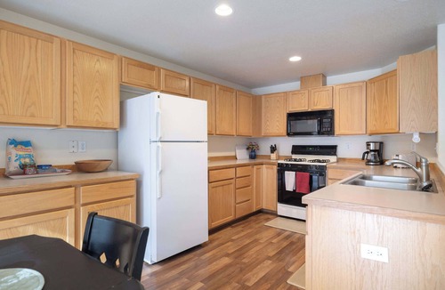 Southwest Bend House | Rock Bluff Retreat - Bend is Calling! 3BDRM