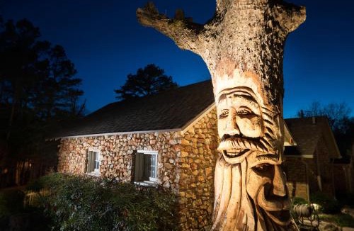 Eureka Springs Historic District Bed & Breakfast | Rock Cottage Gardens B&B