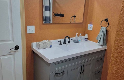 Cowley County Other | Rock Fence Lodge *The Hangout included!*