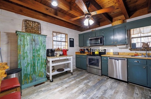 Mentone Ski Chalet | Rock Haven | Pet Friendly, Fire Pit, Near DeSoto
