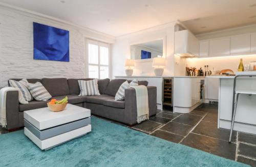 Trebarwith Strand House | Rock House