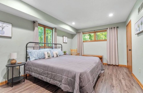 Johnson County Other | Rock House Retreat