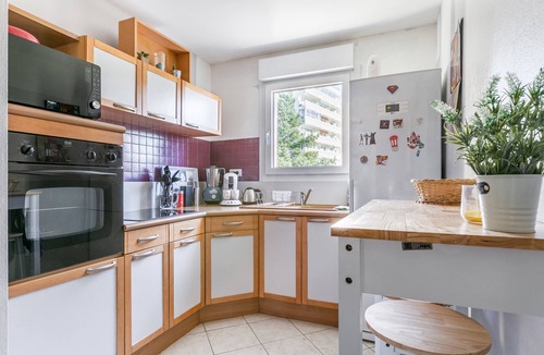 Devant-les-Ponts Apartment | Rock in Share - L'Anisé