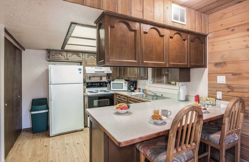 Ruidoso Cabin | Rock'inn Pines by Ruidoso Vacation Rentals