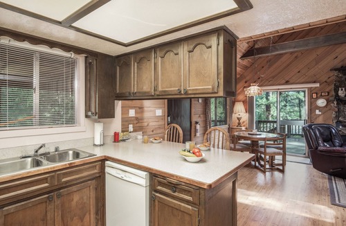 Ruidoso Cabin | Rock'inn Pines by Ruidoso Vacation Rentals