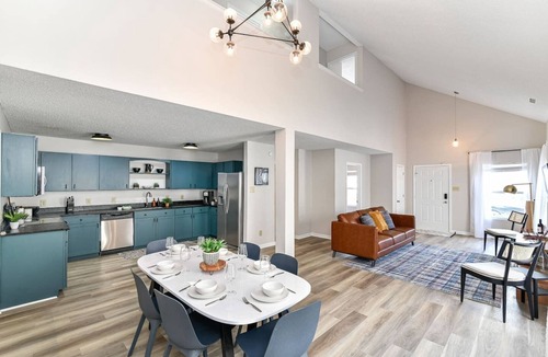 Noblesville House | Rock n* Roll Haven RUOFF 4BD