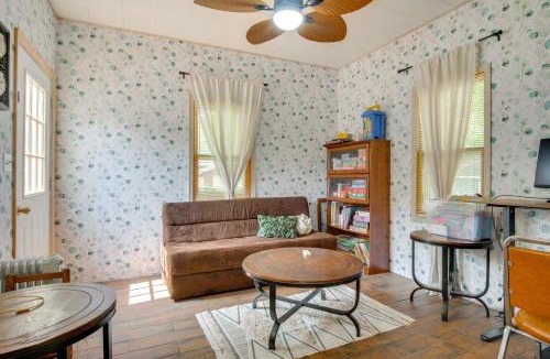 Rock Rapids House | Rock Rapids Family Home w/Deck & Large Yard