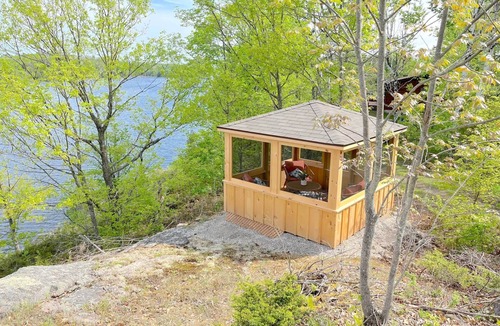 Perth House | Rock Ridge Cottage | Rideau Ferry
