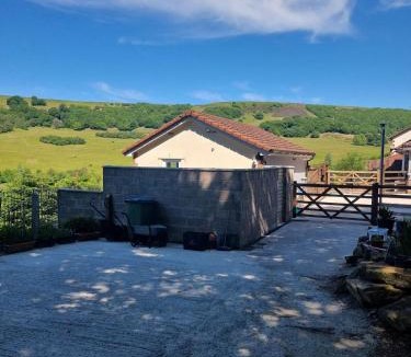 Abertillery Apartment | Rock Ridge Villa