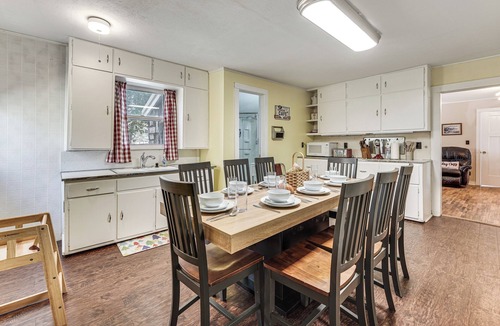 Rockaway Beach House | Rockaway Beach Home w/Attached Dock Slip Included