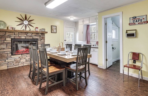 Rockaway Beach House | Rockaway Beach Home w/Attached Dock Slip Included
