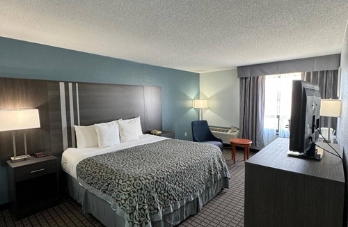 Rock Falls Hotel | Rockfalls Inn & Suite