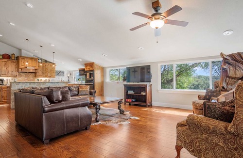 Boerne House | Rockin' B Ranch Retreat