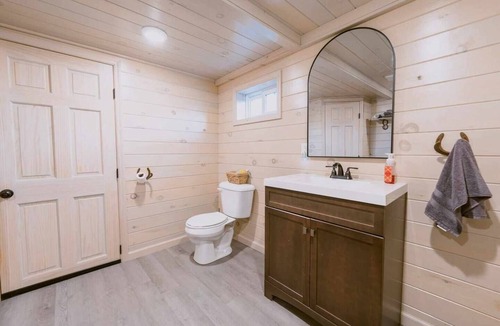 Barton Cabin | Rockin N Retreat