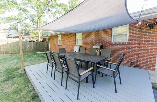 Charlotte Park House | Rockin' West Nashville Retreat - 5 miles from downtown!