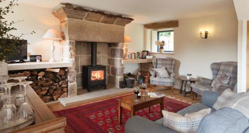 Birchover House | Rocking Stone Cottage
