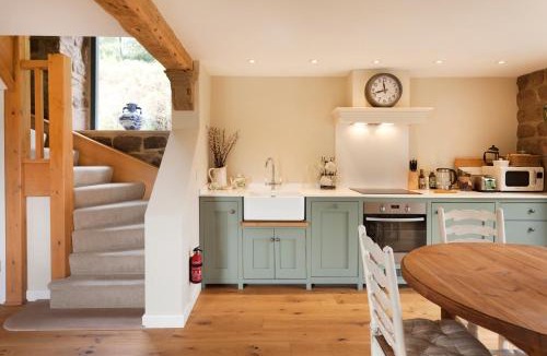 Birchover House | Rocking Stone Cottage