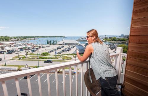 Rockland Hotel | Rockland Harbor Hotel