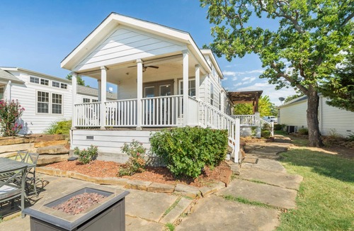 Sperry Cottage | Rockport at CrossTimbers Marina