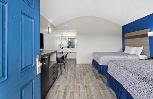 Rockport Hotel | Rockport beach, pool, 2nd level, double queen