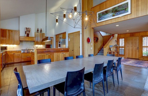 Black Butte Ranch House | Rockrose- Perfect multifamily home