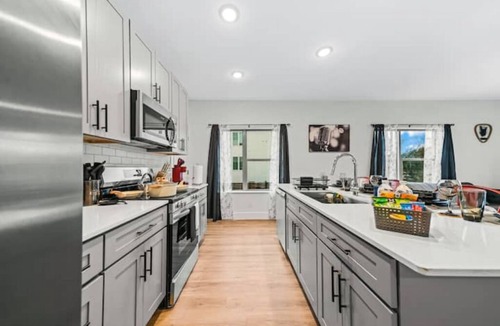 Cityplace Apartment | Rockstar - 2 Bed 1BR Prime Central Location