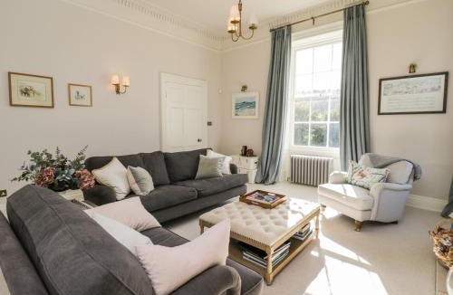 Dursley House | Rockstowes House