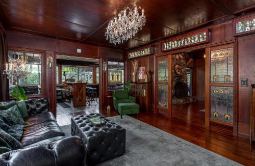 Hacienda House | Rocktop Lodge