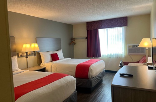 Castle Rock Hotel | Rockview Hotel Castle Rock Downtown