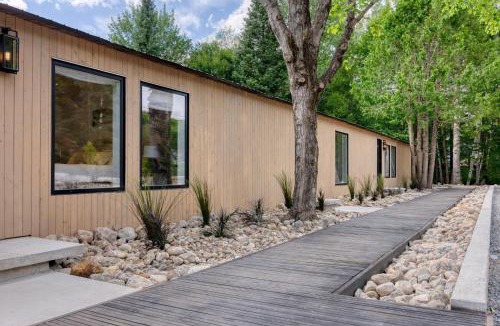 Amherst Hotel | Rockway Motel