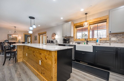 Oakland House | Rockwell: Dock Slip, Hot Tub, Lake Access, Dog Friendly