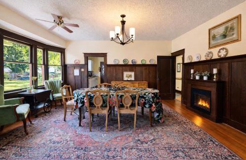 Leavenworth House | Rockwell Retreat
