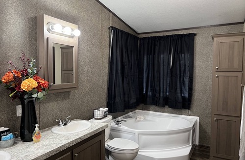 Hobbs House | Rockwind Retreat