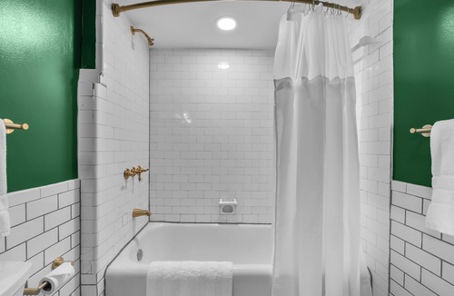 Cape Girardeau Hotel | Rockwood Inn