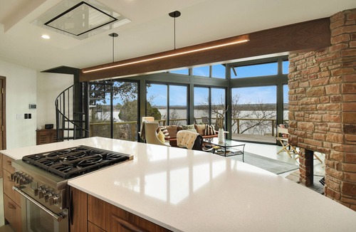 Buchanan Dam House | Rockwood Retreat at Inks Lake
