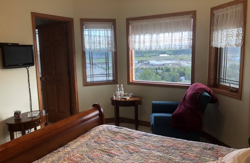 Cochrane Bed & Breakfast | Rocky Mountain View B&B