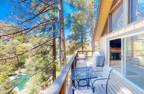 Blue Jay House | Rocky Pines