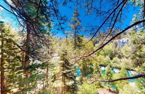 Blue Jay House | Rocky Pines