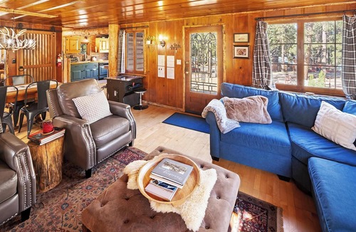 Boulder Bay Cabin | Rocky Ridge Cabin By Destination Big Bear:Incredible Natural Landscape Setting w/Genuine Log Cabin! Peaceful & Private Outdoor Fire Pit! Cozy Mountain Ambiance! Game Table! PET FRIENDLY!