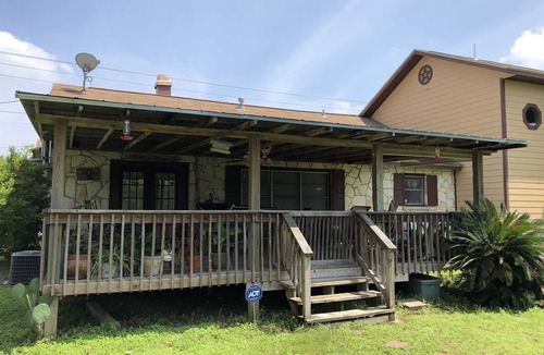 Bandera House | Rocky River Guest House