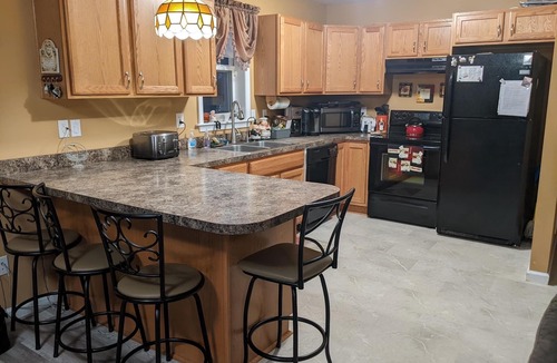 Lackawaxen House | Rocky Road Chalet - Masthope