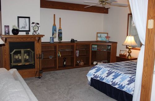 Hannibal House | Rocky Top Guesthouse on the River