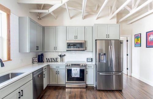 Nashville Condo | Rocky Top | Speakeasy, Pool, Near Vanderbilt