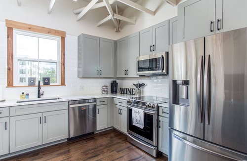 Nashville Condo | Rocky Top | Speakeasy, Pool, Near Vanderbilt