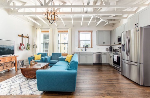 Nashville Condo | Rocky Top | Speakeasy, Pool, Near Vanderbilt